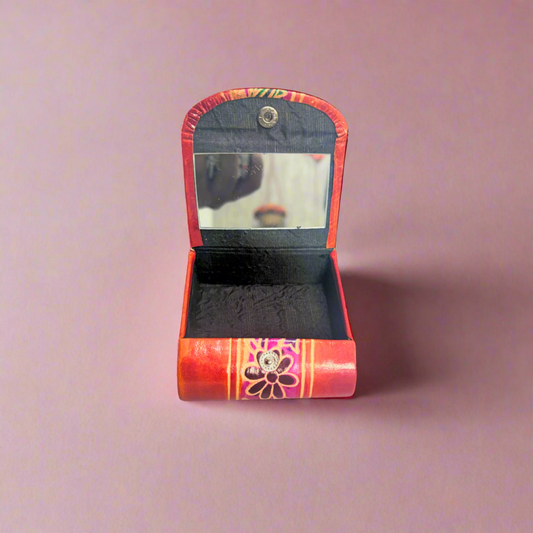 Embossed Leather Lipstick Holder – 3 Slot Travel Pouch for Lipsticks - ArtisanSoul