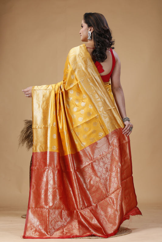 Red & Gold Banarasi Pashmina Silk Saree – Dual Tone Handwoven Saree
