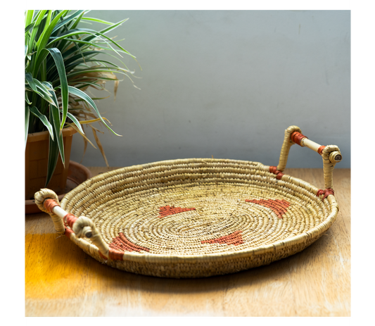Sikki Grass Tray With Handel - Natural & Red Spots - ArtisanSoul