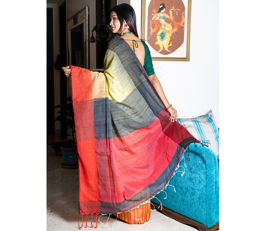 Handloom Saree With Ganga-Jamuna Par - Red & Dark Grey on Yellow - ArtisanSoul