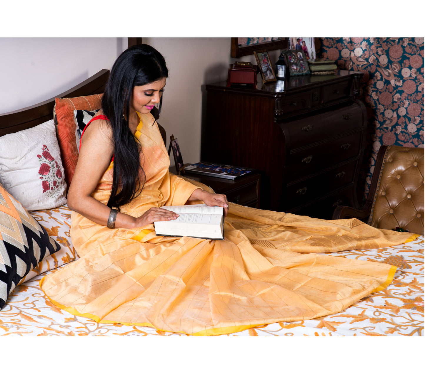 Handloom Saree With Chumki Work - Vanilla - ArtisanSoul