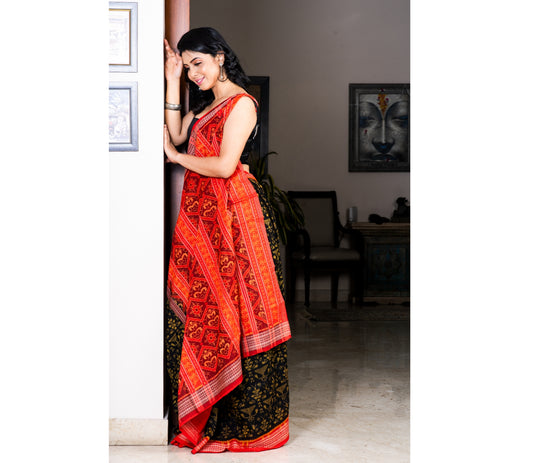 Sambalpuri Saree - Pure Cotton - Red & Black - ArtisanSoul