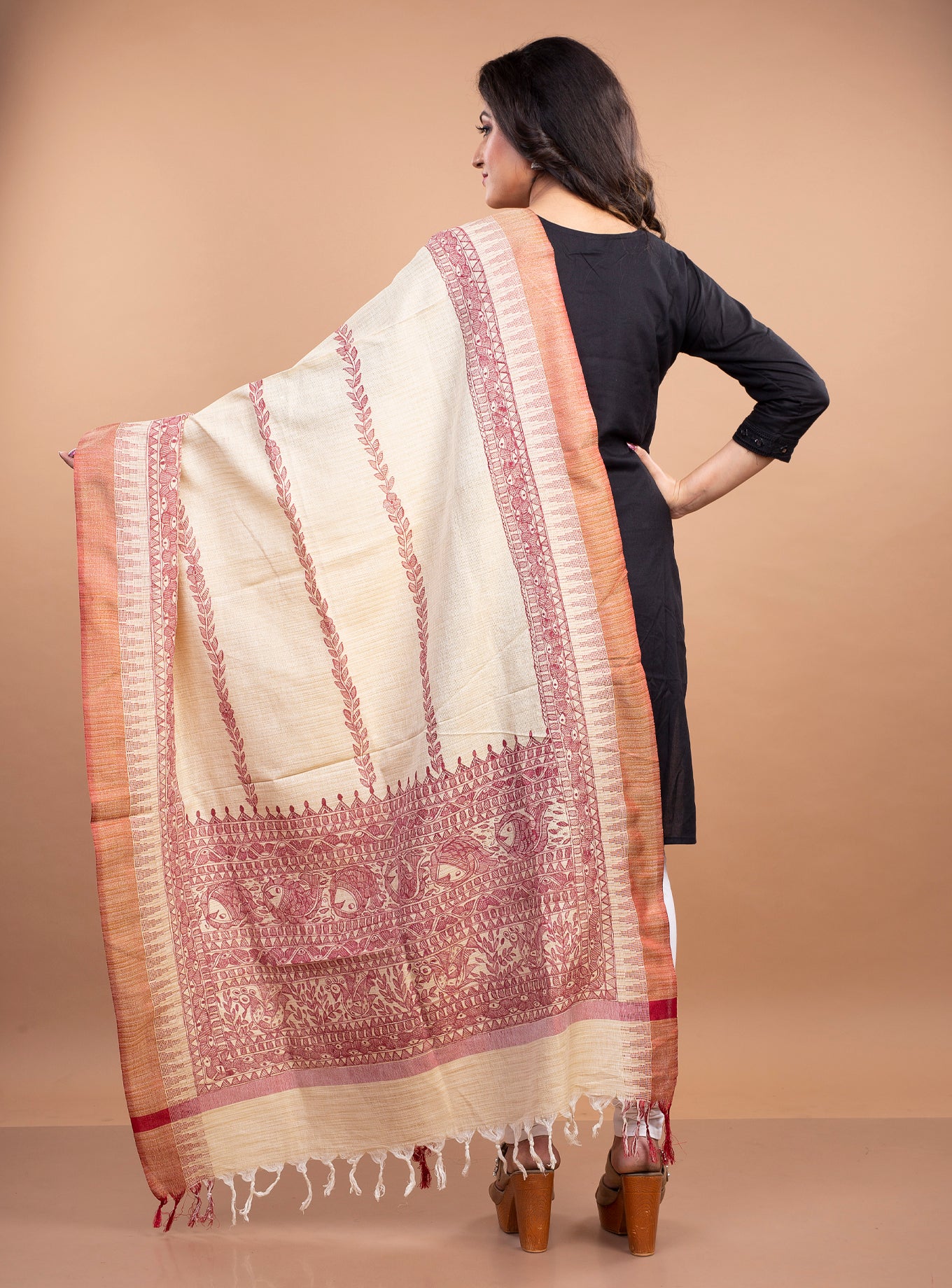 Madhubani Painting Dupatta From Bihar - Red on Beige