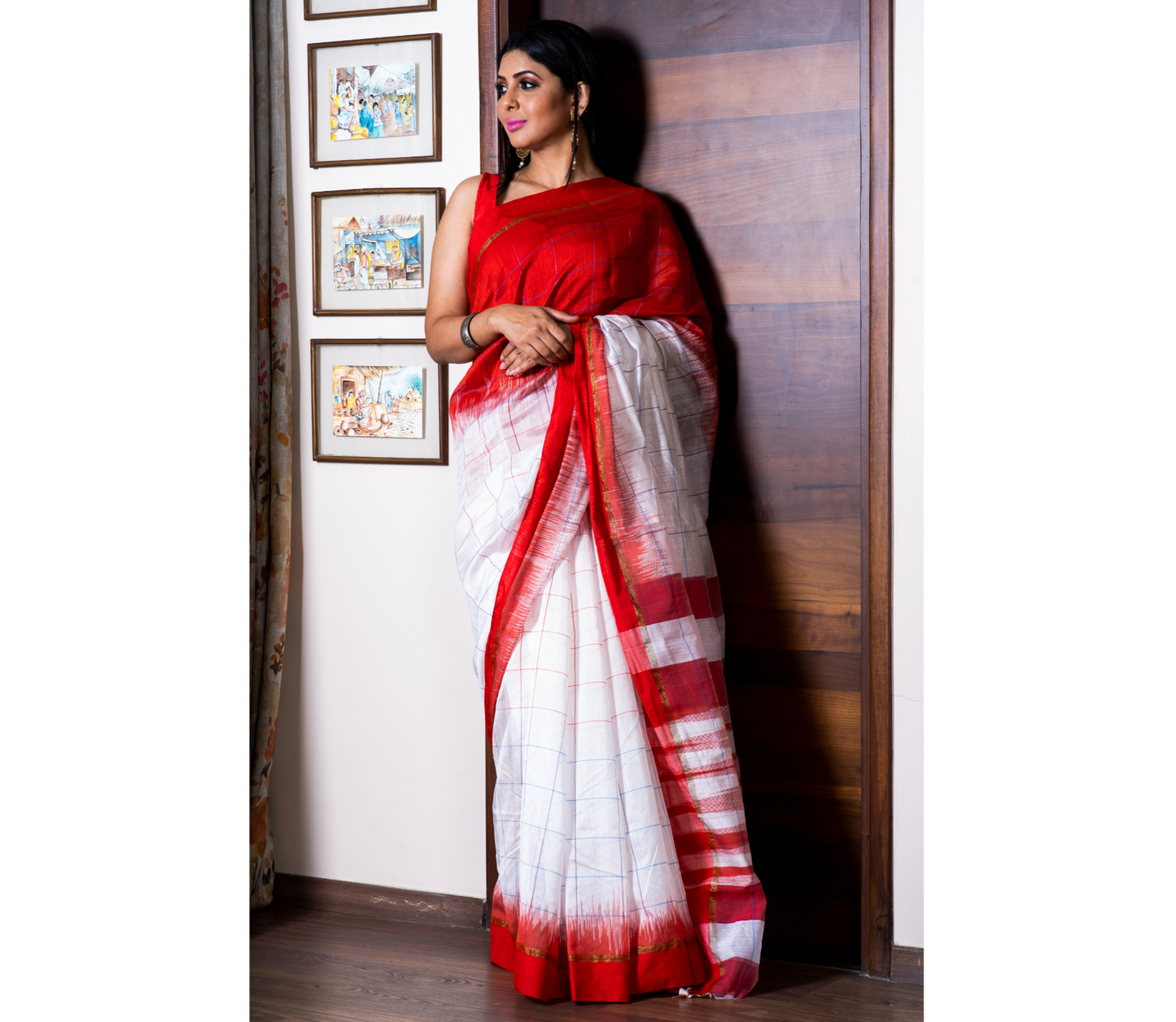 Handloom Saree - Red & White - ArtisanSoul