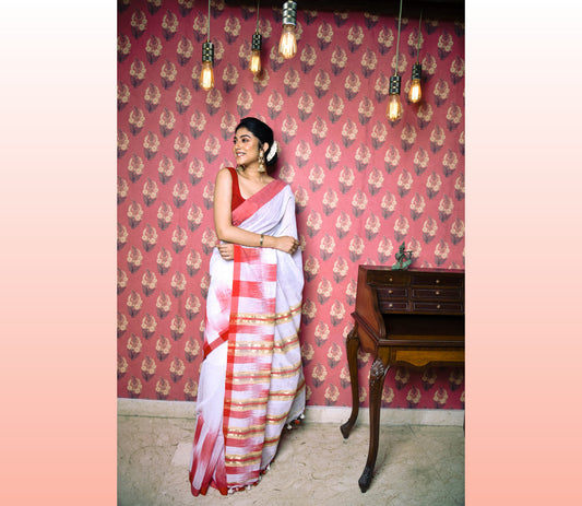 Handloom Saree with Paar Kotki Design in White and Red - ArtisanSoul