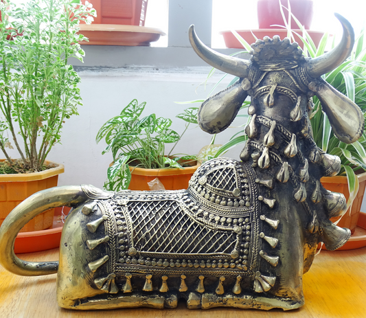 Authentic Dhokra Art from Chhattisgarh - Seated Bull - ArtisanSoul
