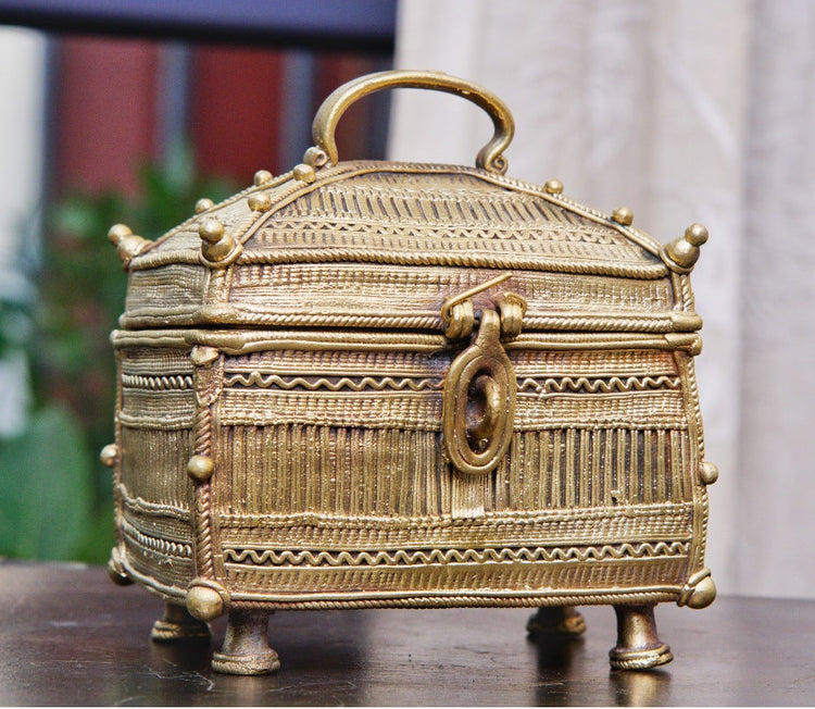 Antique & Artifacts