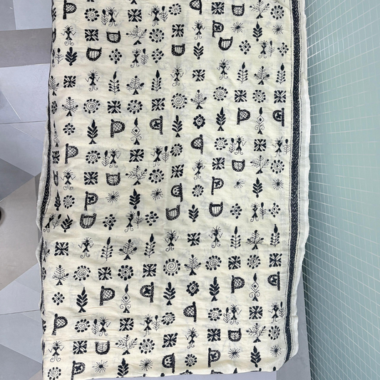Kantha Embroidered Tussar Silk Stole in Monochrome – Handcrafted Indian Scarf for Women