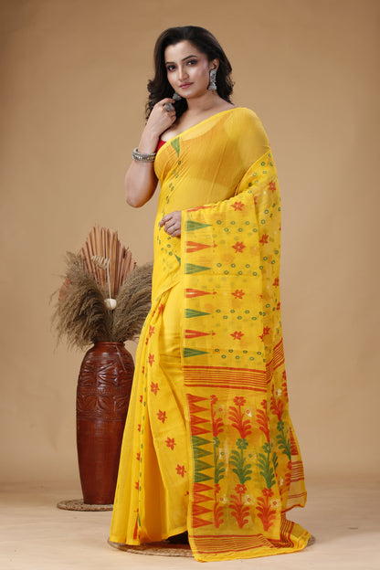 Traditional Yellow Jamdani Saree – Handwoven Bengal Elegance
