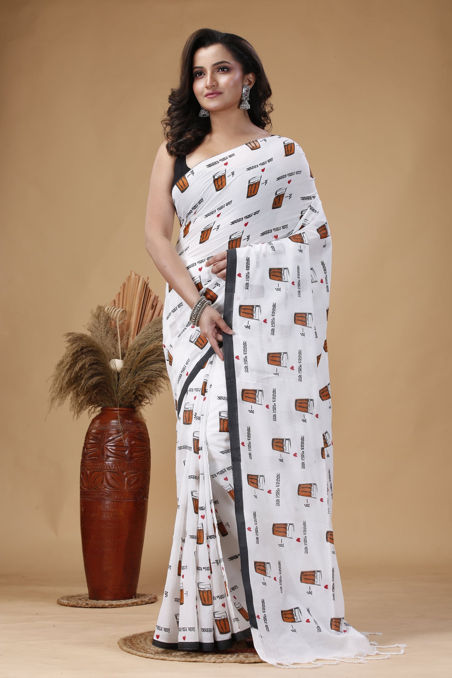 Bengal Handloom Cotton Saree with Khaadi Chai Cup Print – Traditional Ethnic Wear