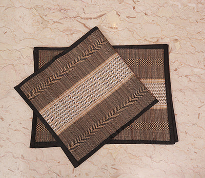 Madur Kathi Handloom Table mat with Runner - White with black border