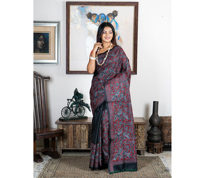 Kantha Stitch on Black Saree