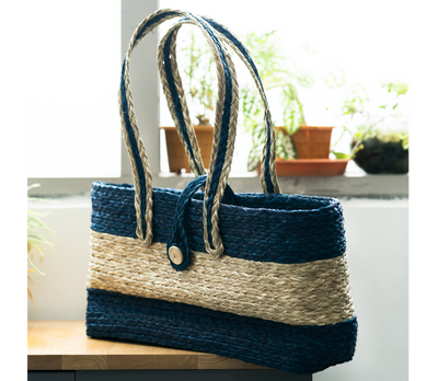 Hand bag of Sabai Grass from Bengal - Natural & Blue