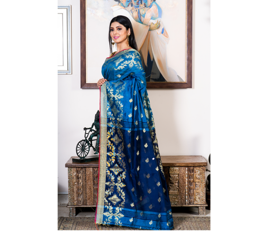 Handloom Saree With Work All Over The Saree - Blue & Navy Blue